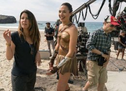 Patty Jenkins responde críticas de James Cameron sobre “Mulher-Maravilha”